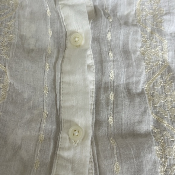 Lucky Brand Live in love off white sleevless too. Button down. - Picture 2 of 3